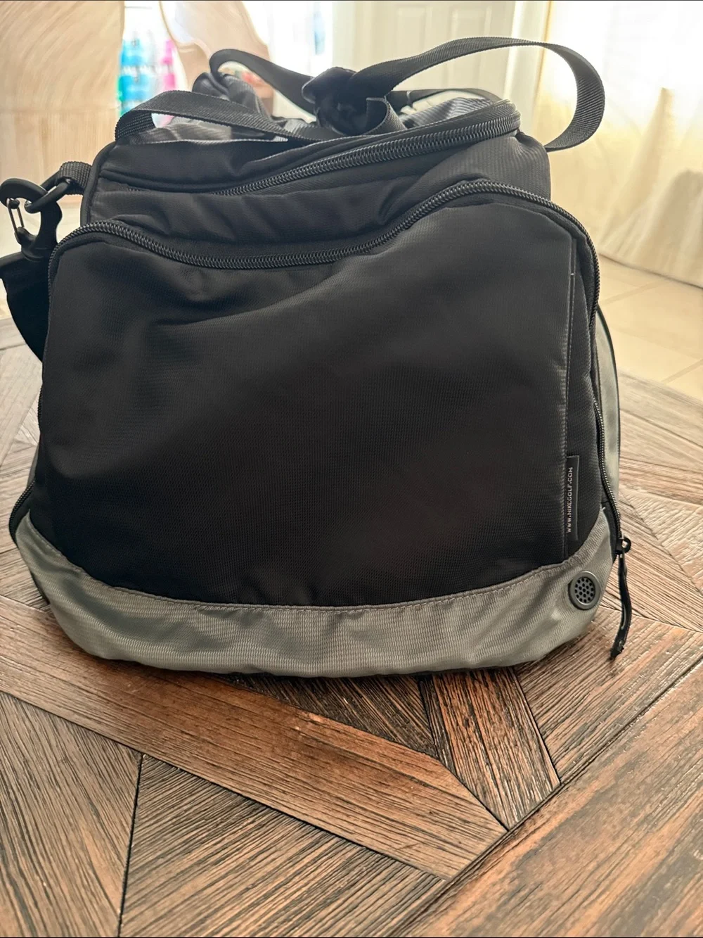 Nike Golf Black & Gray Duffel Bag NWT Adjustable Strap